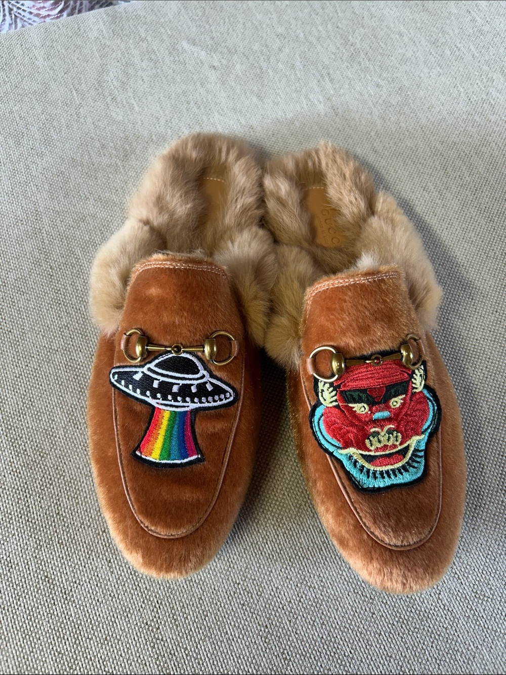 Slip on shoe / slipper  - marked Gucci …. Excellent condition !  Cozy !